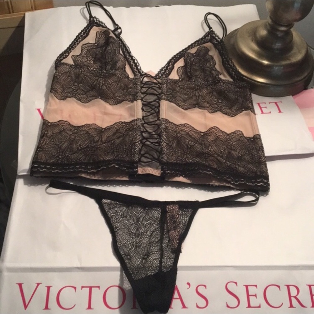 SOLD❗️Victoria’s Secret Very Sexy Set